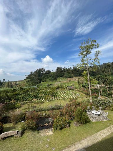 Others 2, Villa Jeruk Ciwidey, Bandung