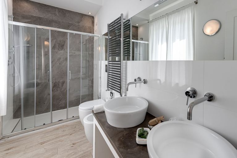 Bathroom 5, Boutique Villa Liberty - Depandance Hotel - Borgo Capitano Collection - Albergo diffuso, Siena
