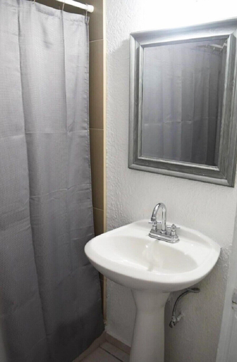 Bathroom, Casa Andares, Juárez