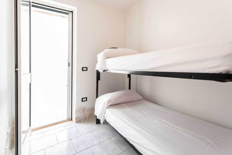 Room 4, APPARTAMENTI MALDIVE DEL SALENTO, Lecce