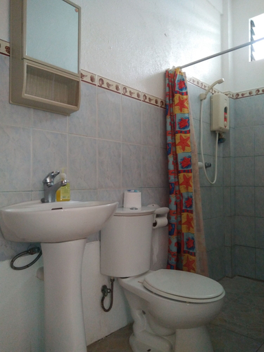 Bathroom, Sogod Bay Scuba Resort, Padre Burgos