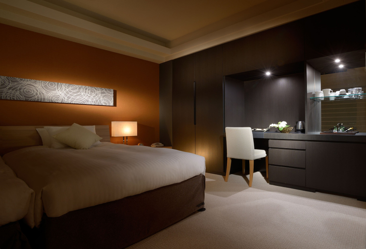 Bedroom 3, Toba Hotel International, Toba