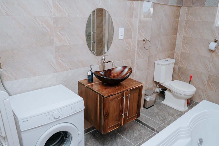 Bathroom 4, Topaz Apartment Villa - Piton View