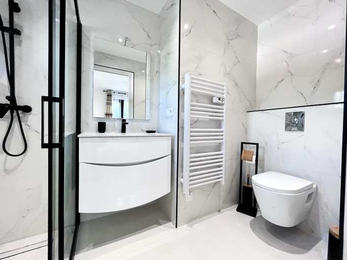 Bathroom 4, Villa Monttfleury, Alpes-Maritimes