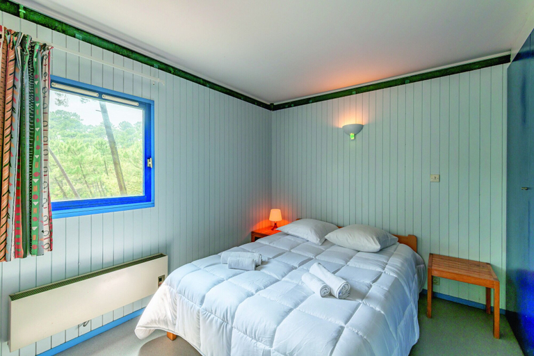Bedroom 5, Résidence les Cavales, Gironde
