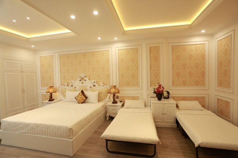 Bedroom 13