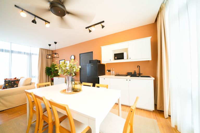 Dining Room 87