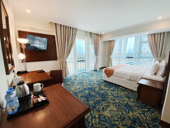 Bedroom 3, Surgrand Hotel, Sur