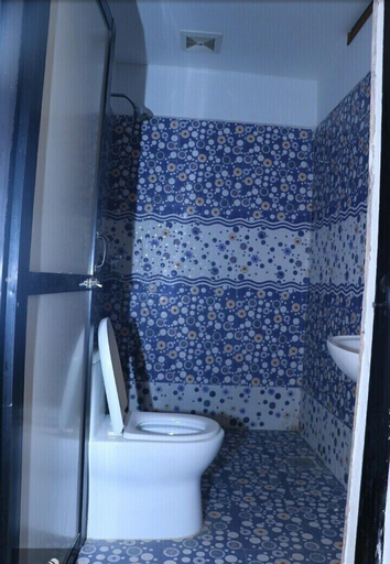 Bathroom 4, Hotel Siddhartha In Lumbini, Lumbini