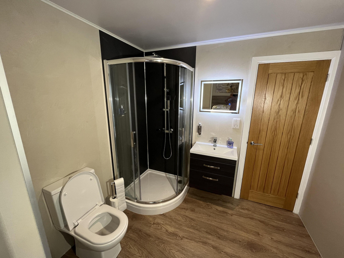 Bathroom, Rowan Boutique Lodge for Couples With a dog, East Riding of Yorkshire