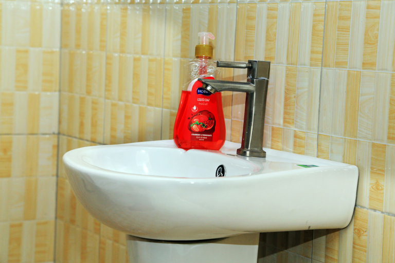 Bathroom, Igwe Homes - Kisaasi, Kampala