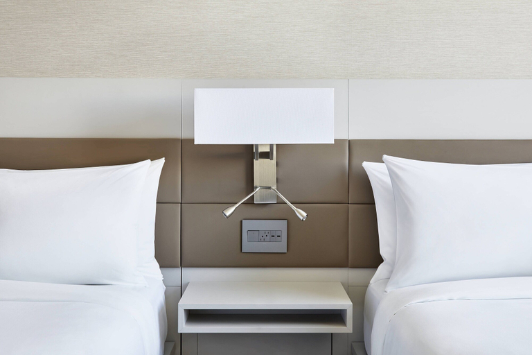 Bedroom 4, AC Hotel by Marriott Los Angeles South Bay, Los Angeles