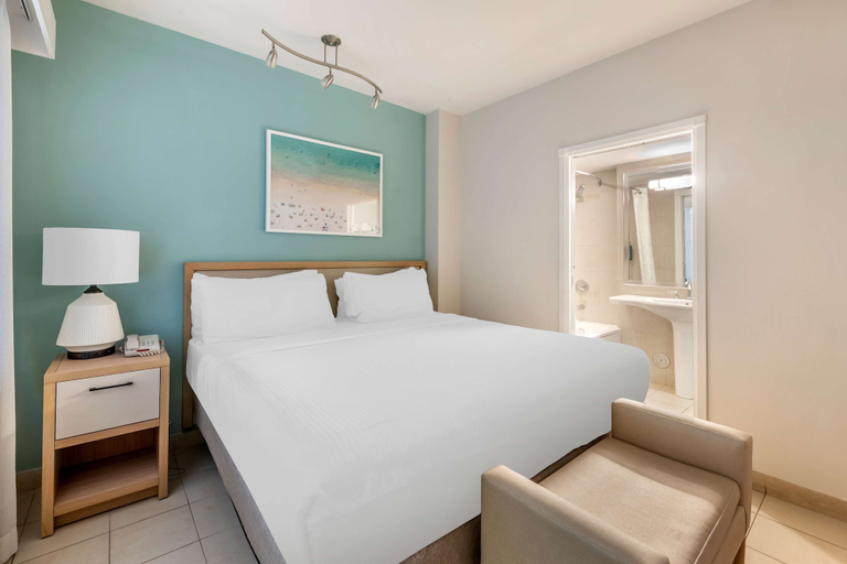 Bedroom 3, Hilton Vacation Club Crescent on South Beach Miami, Miami-Dade