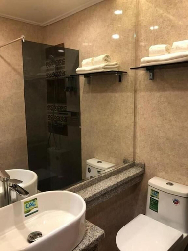 Bathroom 5, Grand Avenue Hotel, Tashkent City