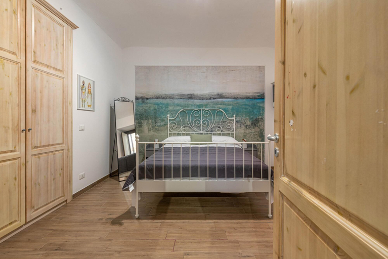 Others 2, Casa Borsa con Balcone by Wonderful Italy, Palermo