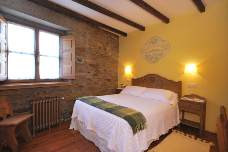 Bedroom 3, Casa Mario, Asturias