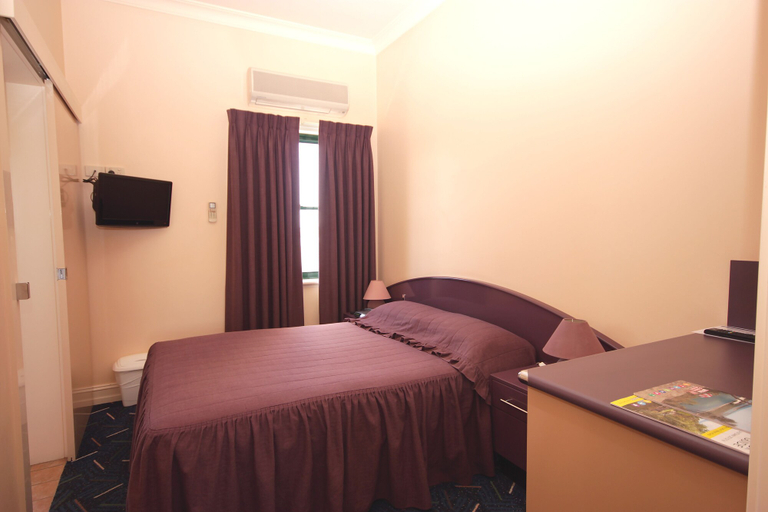 Bedroom 3, Mitchell River Tavern, E. Gippsland - Bairnsdale