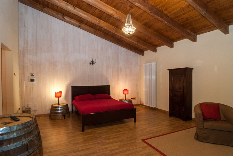 Bedroom 4, Tenuta Cà dei Mandorli, Asti