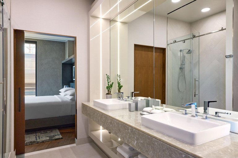 Bathroom 3, Washington Marriott Capitol Hill, Washington D.C.