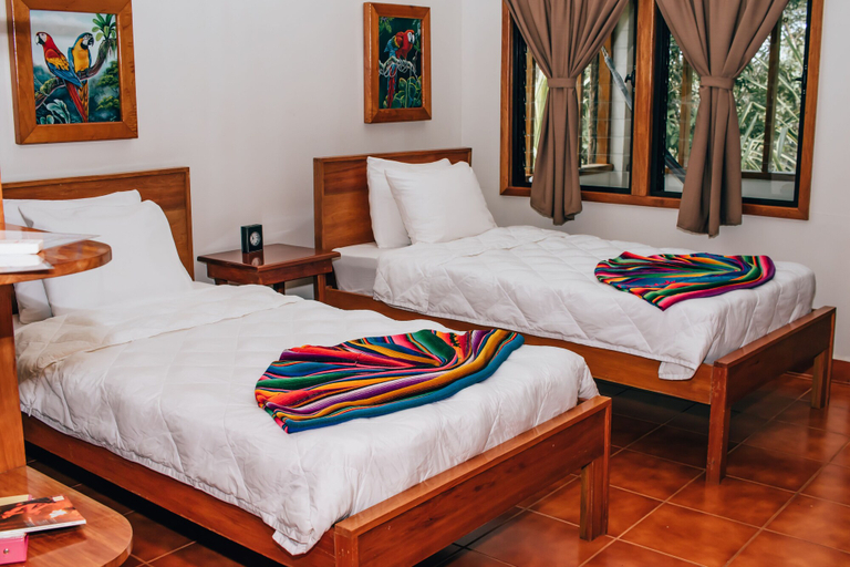 Bedroom 3, Mariposa Jungle Lodge