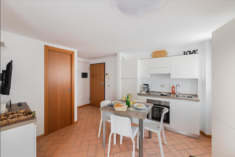 Room 4, Lemon House 2 Apartment by Wonderful Italy, Brescia