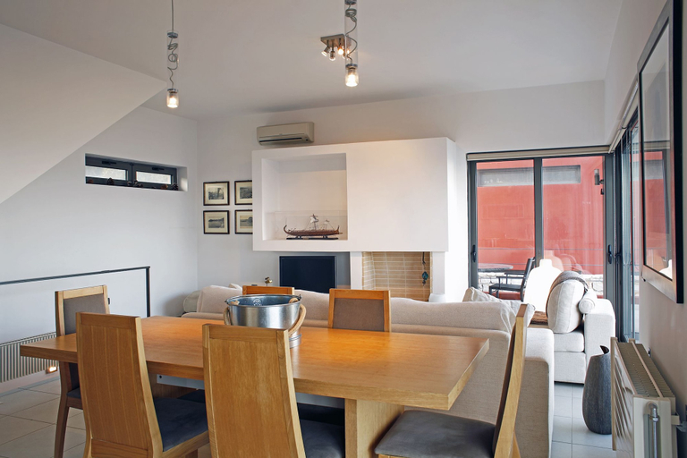 Others 5, Sea View Maisonette Schinias, Attica