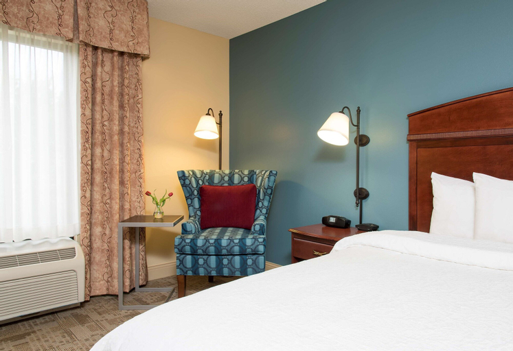Bedroom 25