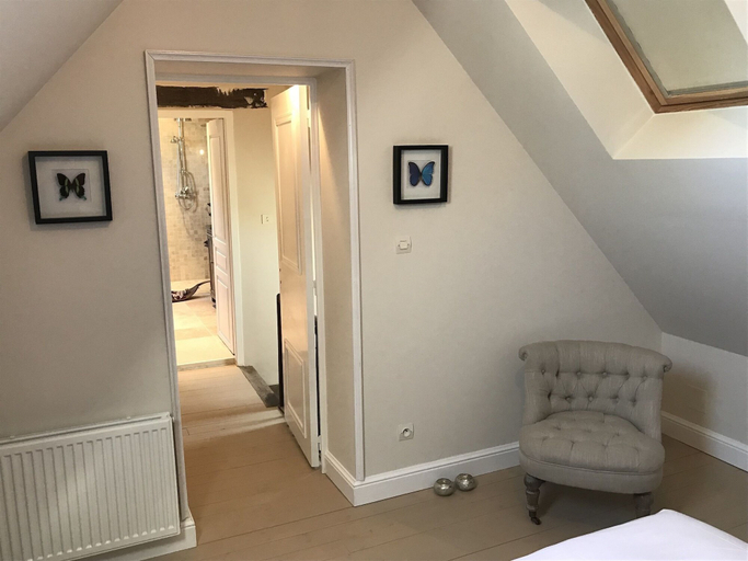 Bedroom 3, Chateau Valcreuse, Vienne