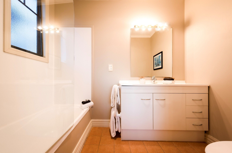 Bathroom 4, Carrington Estate, Far North