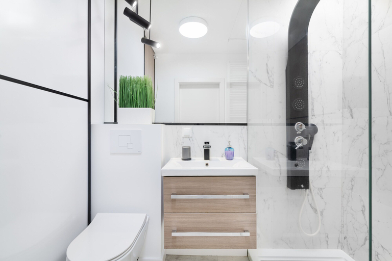 Bathroom 3, Easy Rent Apartments - GUSTO, Lublin City