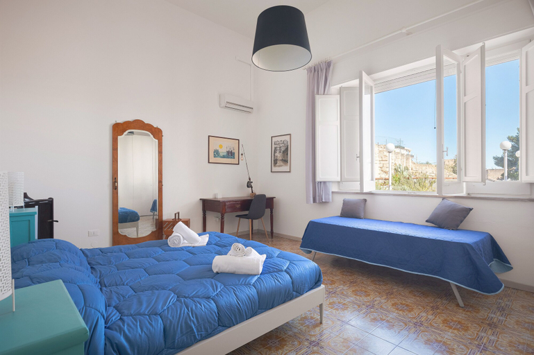 Bedroom 1, Villa Edera Apartment, Palermo