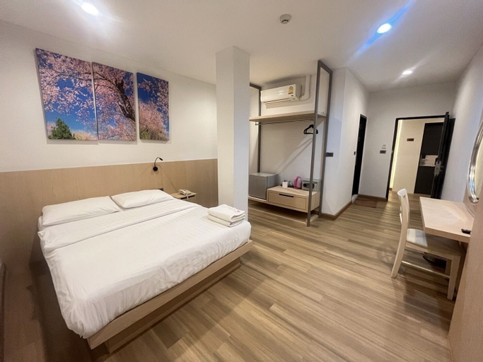 Bedroom 30