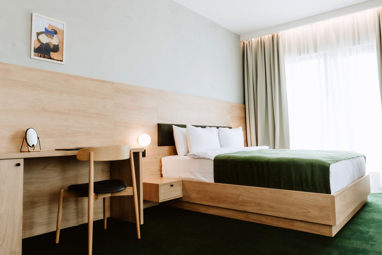 Bedroom 2, Hotel septembar