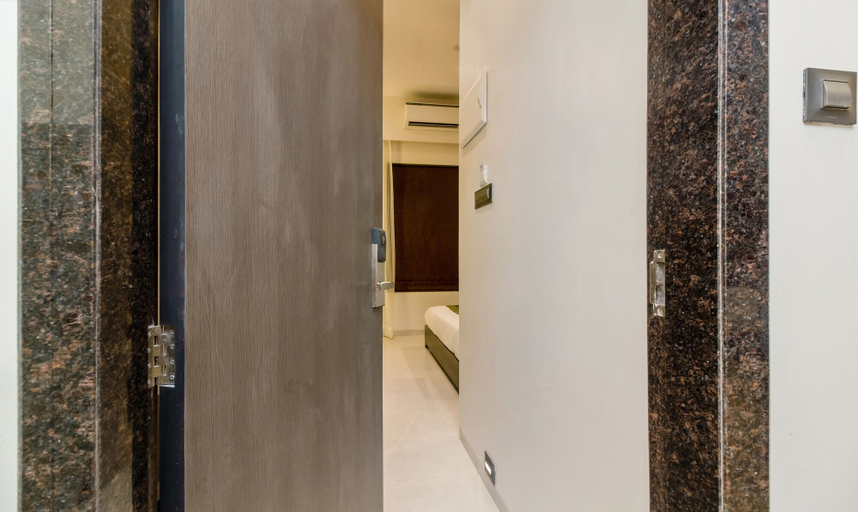 Bathroom, Hotel Oyster Suite, Mumbai Suburban