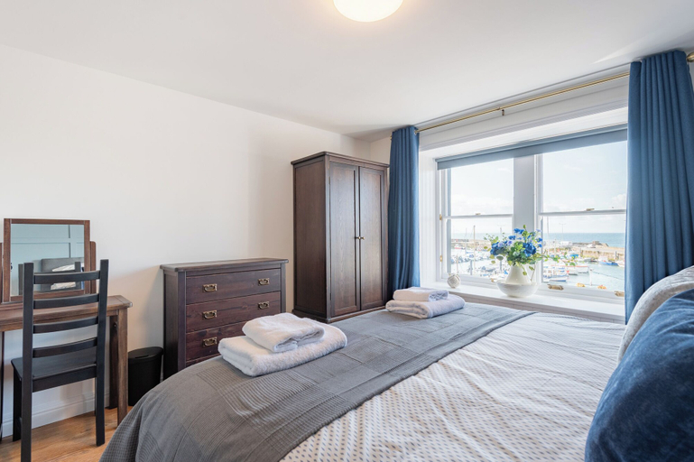 Bedroom 3, Shorefront Apartment - Sea View With 3 Bedrooms, Fife