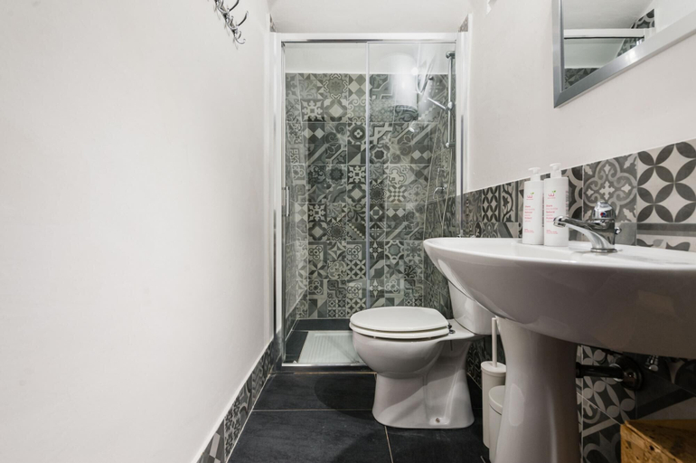 Others 5, Apartment Manzoni 40 by Wonderful Italy, Catania
