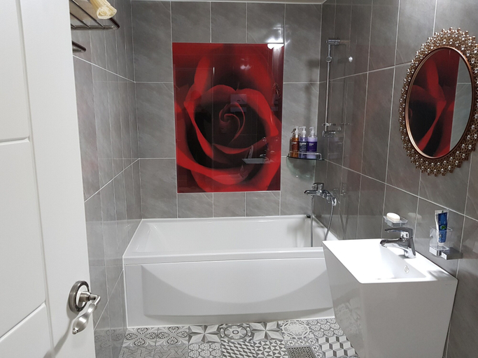 Bathroom 3, HITE Hotel, Jinhae
