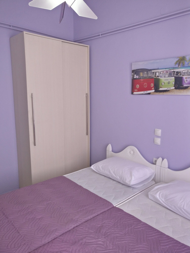 Bedroom 3, Paradise City, Crete