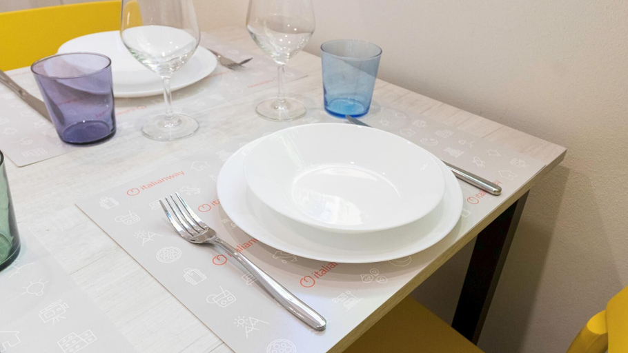 Others 2, Italianway Comfort - Taramelli 60, Milano