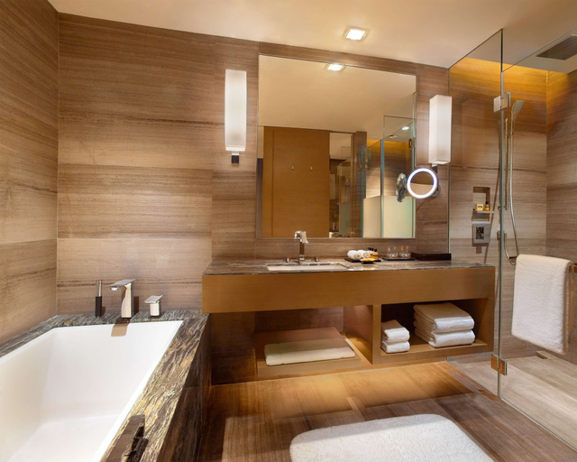 Bathroom 5, Hyatt Regency Chongqing, Chongqing