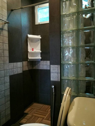 Bathroom 3, Baan Phuchalianglom, Suan Phung
