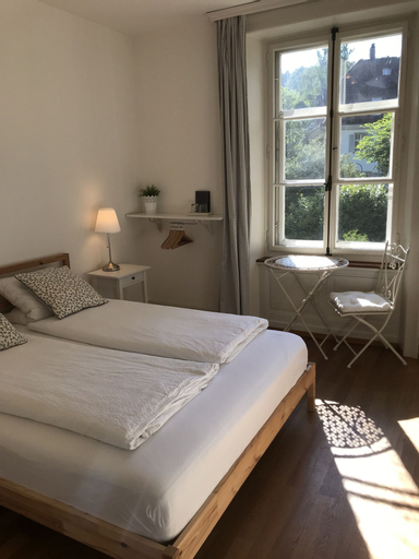 Bedroom 1, The Bed and Breakfast, Luzern