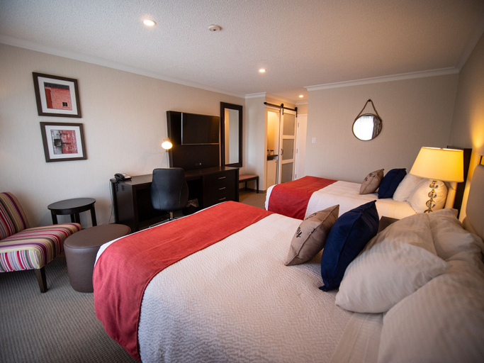 Bedroom 2, Oak Island Resort & Conference Centre, Lunenburg