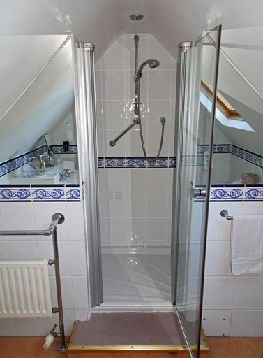 Bathroom 4, Storrs Gate House, Cumbria