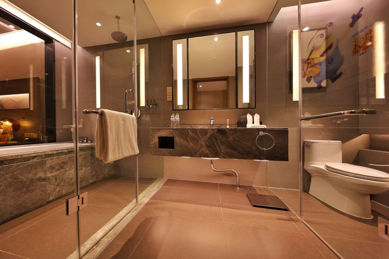Bathroom 4, Novotel Rizhao Suning, Rizhao