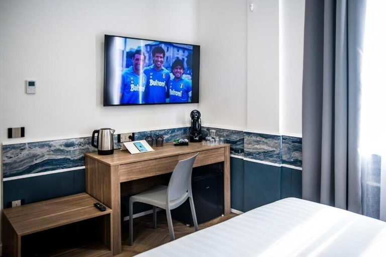 Bedroom 3, LARGO MARADONA - Guest House, Napoli
