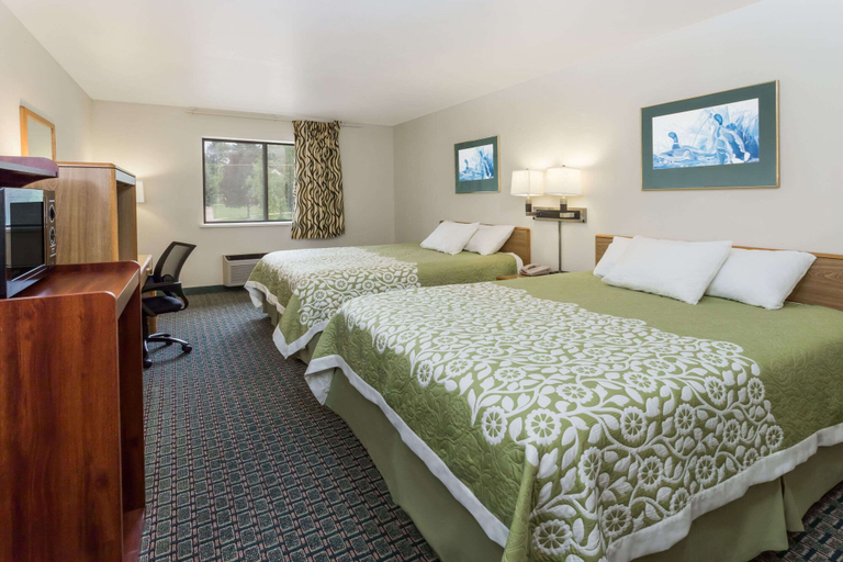 Bedroom 3, Days Inn by Wyndham Stoughton WI., Dane