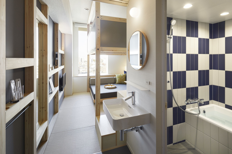 Bathroom 13