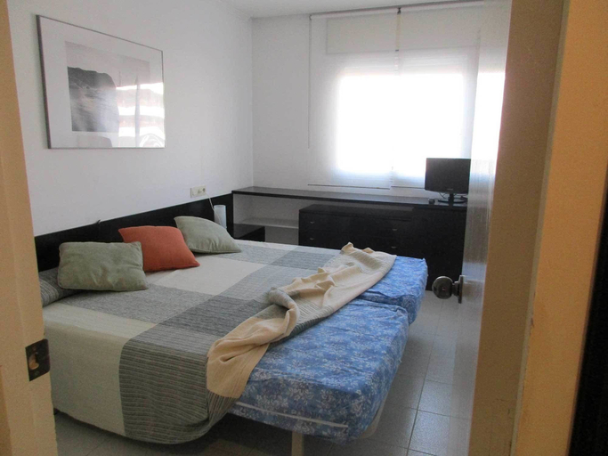 Bedroom 3, Inmo Estartit Apto. Blau Mar B18, Girona