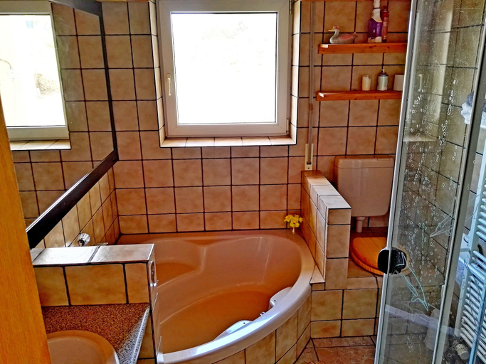 Bathroom 4, Ferienwohnungen nähe Badesee, Oberbergischer Kreis